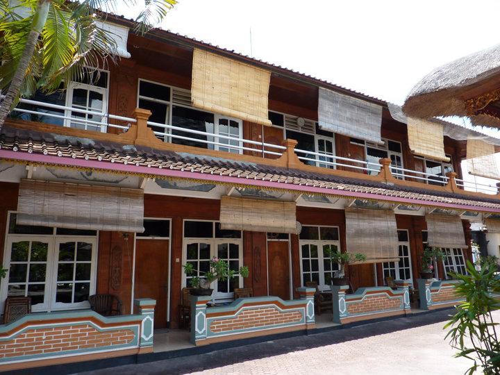 Surf Doggie Inn Кута Екстериор снимка